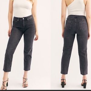 Free People High Rise Straight Leg Jeans🎀🎀